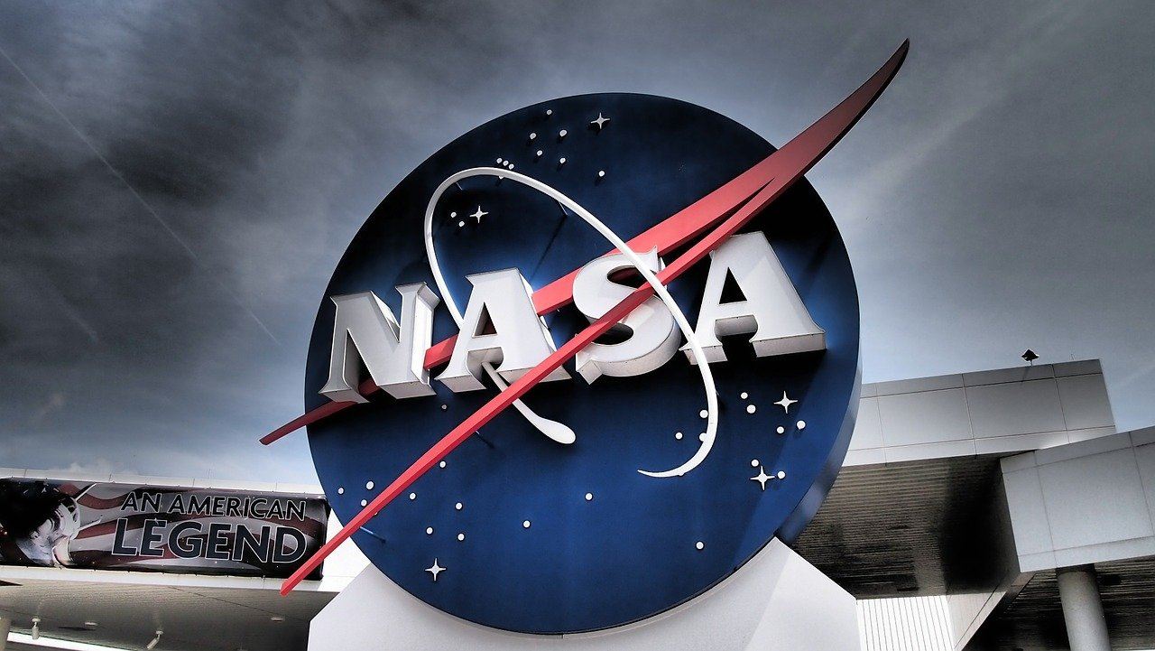 Vědci z NASA navázali možný mimozemský kontakt: Chtějí komunikovat se Satoshi Nakamotem!