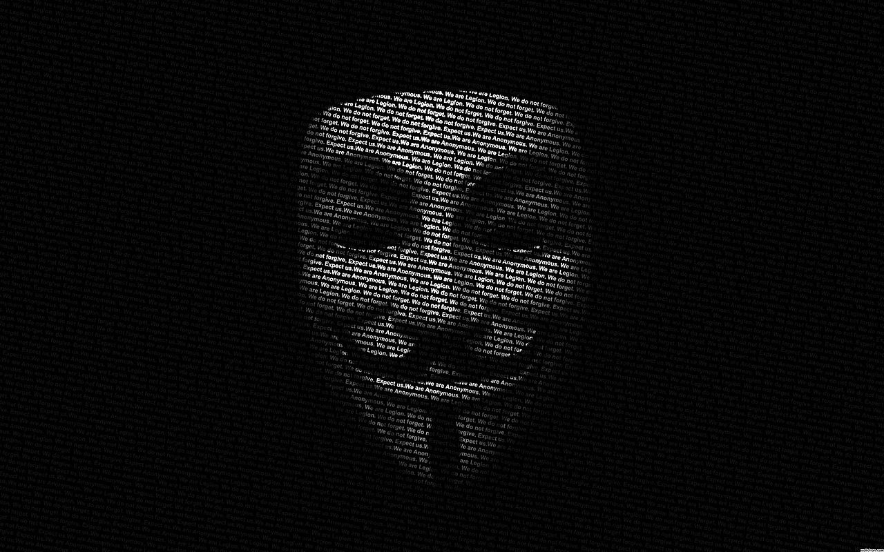 Rubl padá; Anonymous v kyberválce s Ruskem; První robot hodler: Zprávy týdne