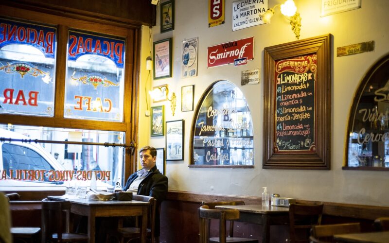 Argentina, bar, ceny, muž, služby