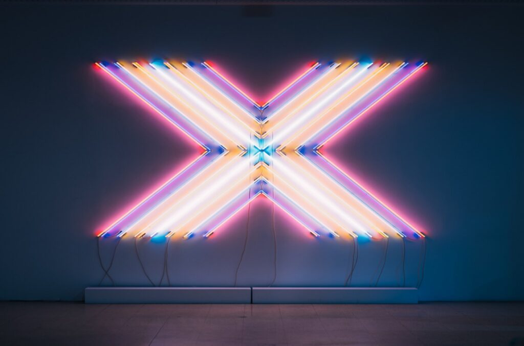 X, neon