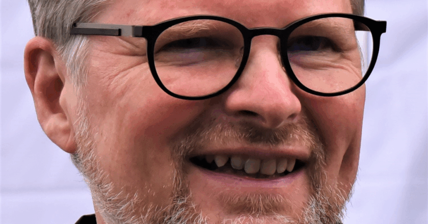 Můj pohled na výsledky voleb a prohru nenávistné politiky antibabiše: Kytka