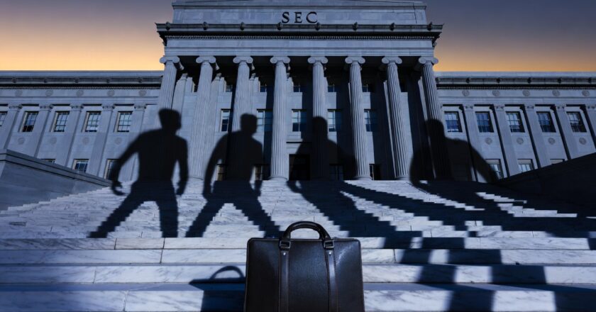 Ovlivnil Trump vyšetřování SEC? Právní šéfka končí, údajně kvůli Muskovi a Sunovi